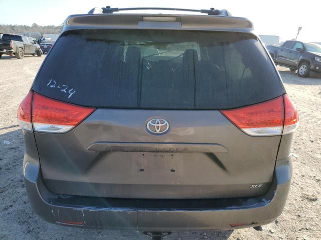 Photo 5 VIN: 5TDYK3DC6CS255708 - TOYOTA SIENNA XLE 