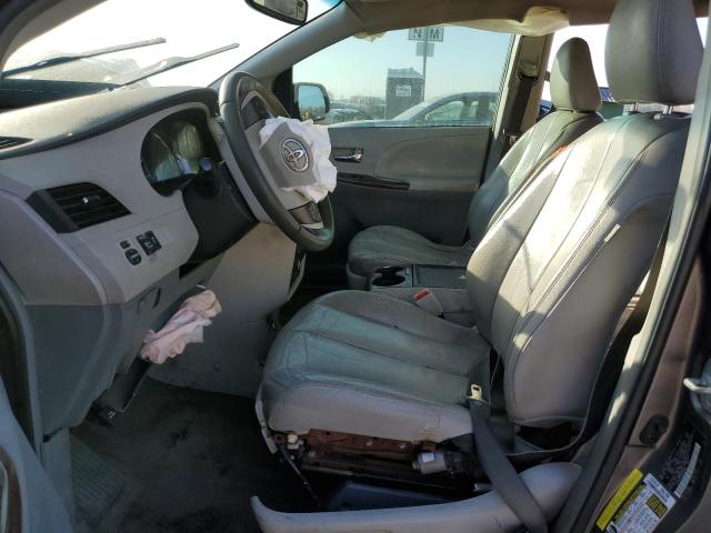 Photo 6 VIN: 5TDYK3DC6CS255708 - TOYOTA SIENNA XLE 