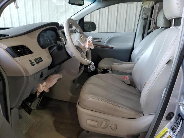 Photo 6 VIN: 5TDYK3DC6CS264098 - TOYOTA SIENNA XLE 