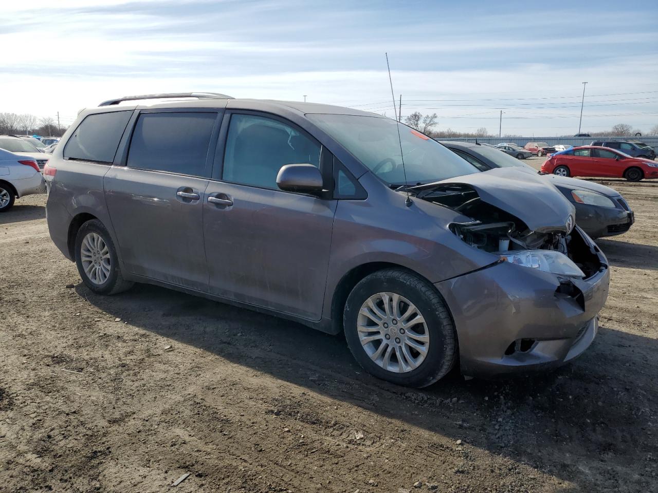 Photo 3 VIN: 5TDYK3DC6CS266529 - TOYOTA SIENNA 