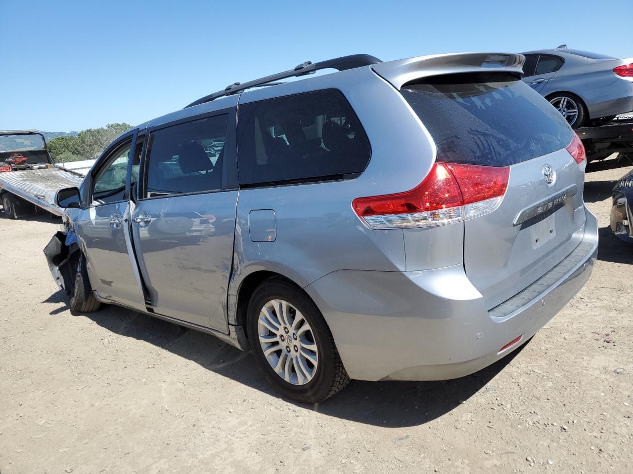 Photo 1 VIN: 5TDYK3DC6DS296700 - TOYOTA SIENNA 