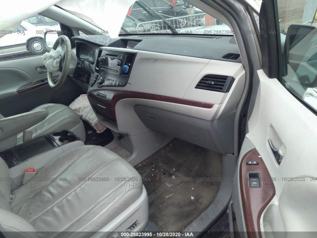 Photo 4 VIN: 5TDYK3DC6DS306464 - TOYOTA SIENNA 