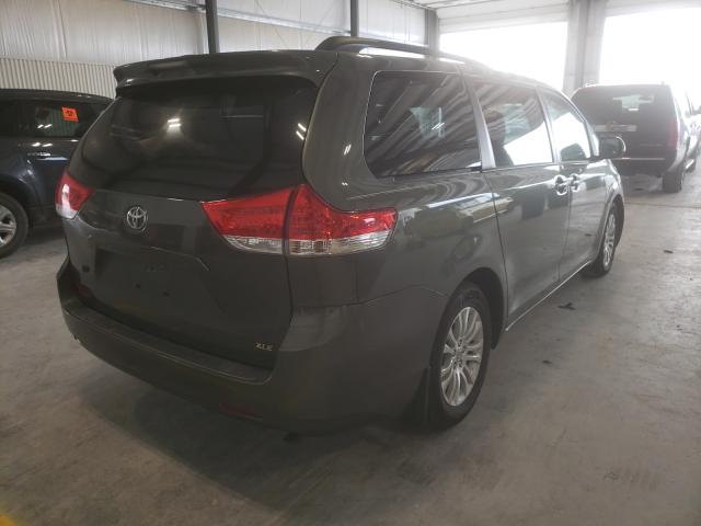 Photo 3 VIN: 5TDYK3DC6DS313088 - TOYOTA SIENNA XLE 