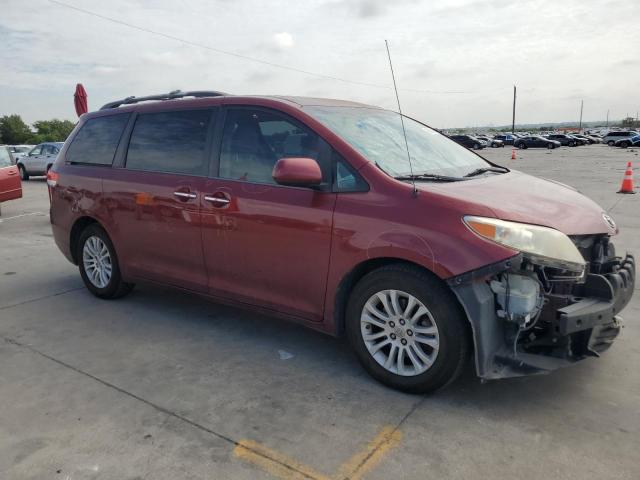 Photo 3 VIN: 5TDYK3DC6DS332563 - TOYOTA SIENNA XLE 