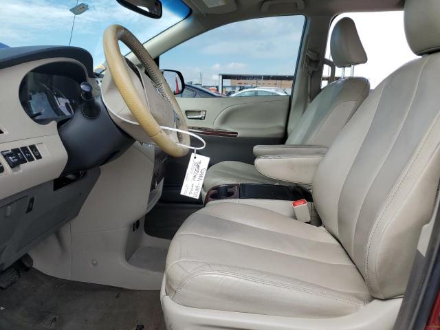 Photo 6 VIN: 5TDYK3DC6DS332563 - TOYOTA SIENNA XLE 