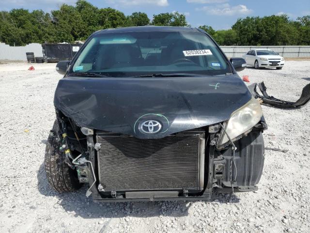 Photo 4 VIN: 5TDYK3DC6DS348407 - TOYOTA SIENNA XLE 