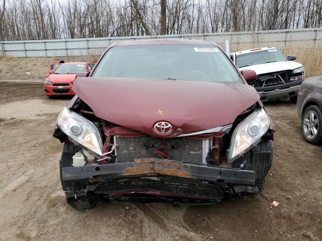 Photo 4 VIN: 5TDYK3DC6DS348990 - TOYOTA SIENNA XLE 