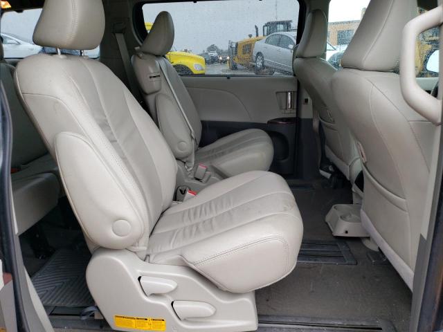 Photo 10 VIN: 5TDYK3DC6DS388129 - TOYOTA SIENNA XLE 