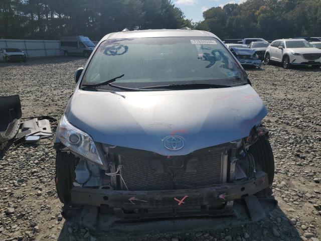 Photo 4 VIN: 5TDYK3DC6DS400747 - TOYOTA SIENNA XLE 