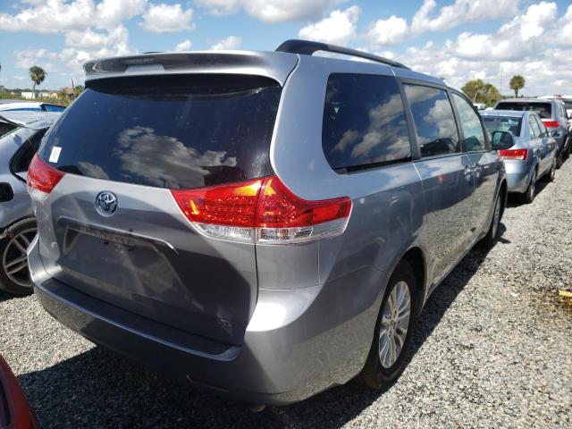 Photo 3 VIN: 5TDYK3DC6ES438402 - TOYOTA SIENNA XLE 