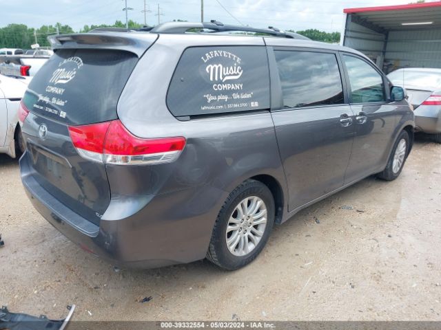 Photo 3 VIN: 5TDYK3DC6ES442112 - TOYOTA SIENNA 