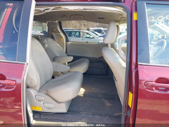 Photo 7 VIN: 5TDYK3DC6ES448587 - TOYOTA SIENNA 