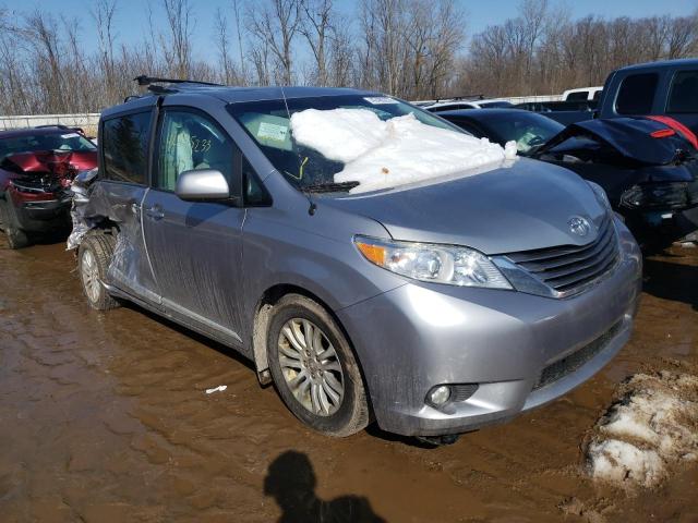 Photo 3 VIN: 5TDYK3DC6ES461663 - TOYOTA SIENNA XLE 