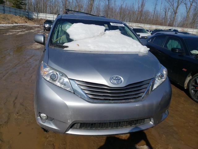 Photo 4 VIN: 5TDYK3DC6ES461663 - TOYOTA SIENNA XLE 