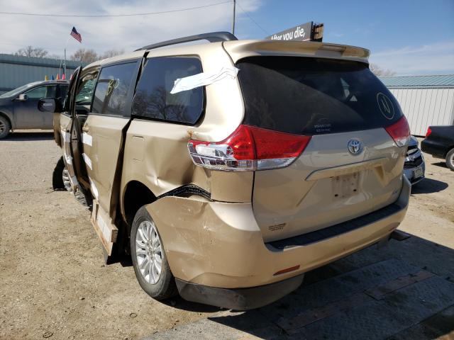 Photo 2 VIN: 5TDYK3DC6ES466975 - TOYOTA SIENNA XLE 