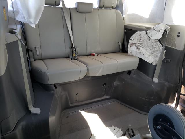 Photo 5 VIN: 5TDYK3DC6ES466975 - TOYOTA SIENNA XLE 