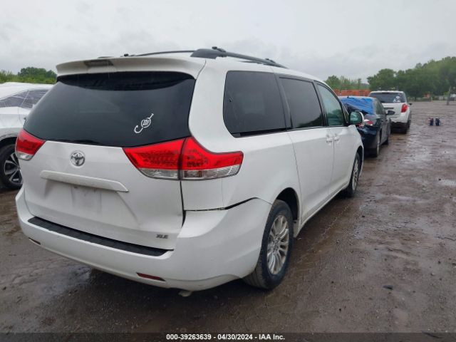 Photo 3 VIN: 5TDYK3DC6ES473523 - TOYOTA SIENNA 