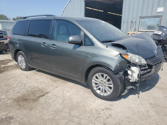 Photo 3 VIN: 5TDYK3DC6ES482304 - TOYOTA SIENNA XLE 