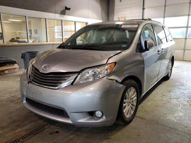 Photo 1 VIN: 5TDYK3DC6ES497613 - TOYOTA SIENNA XLE 