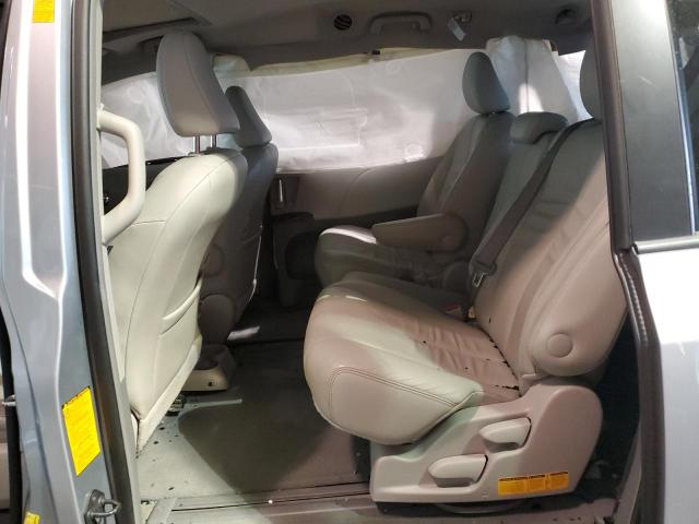 Photo 5 VIN: 5TDYK3DC6ES497613 - TOYOTA SIENNA XLE 