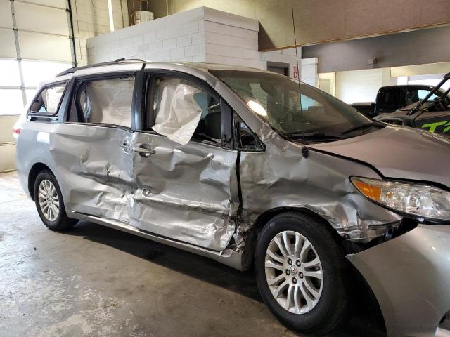 Photo 8 VIN: 5TDYK3DC6ES497613 - TOYOTA SIENNA XLE 