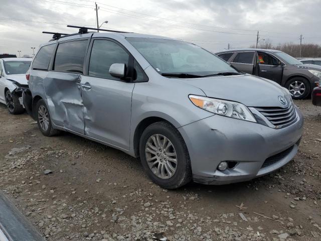 Photo 3 VIN: 5TDYK3DC6FS543894 - TOYOTA SIENNA XLE 