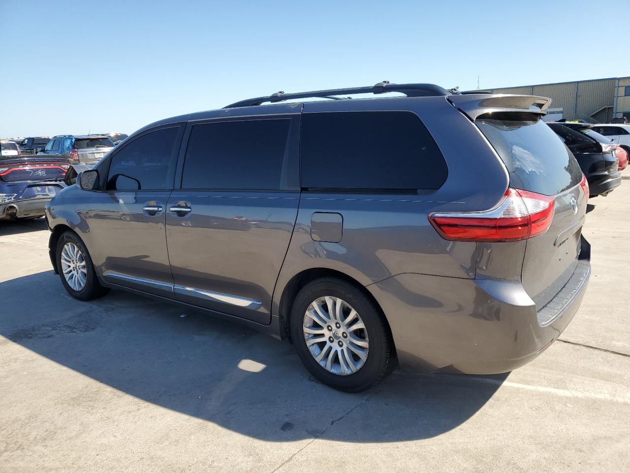 Photo 1 VIN: 5TDYK3DC6FS557150 - TOYOTA SIENNA 