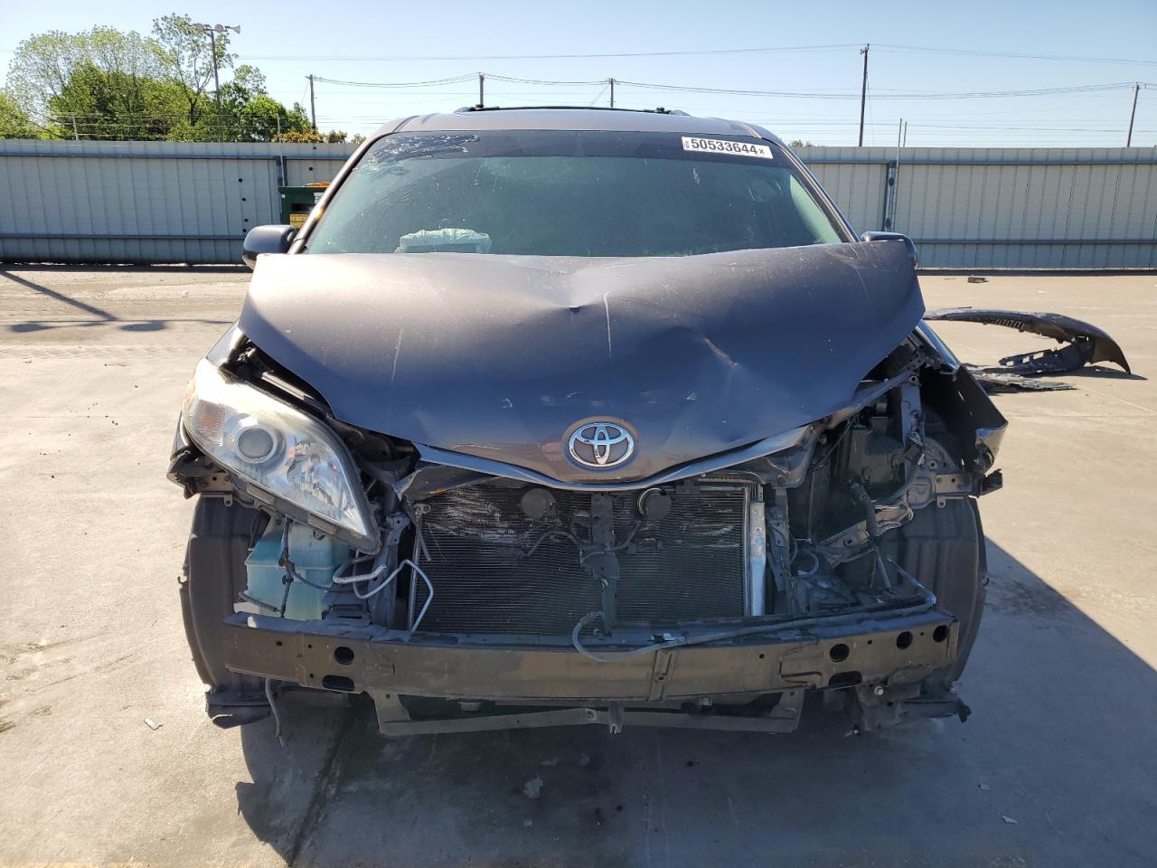 Photo 4 VIN: 5TDYK3DC6FS557150 - TOYOTA SIENNA 