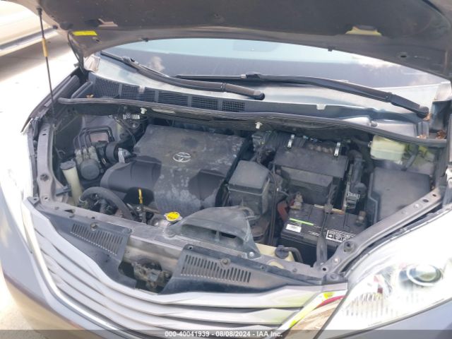 Photo 9 VIN: 5TDYK3DC6FS569430 - TOYOTA SIENNA 