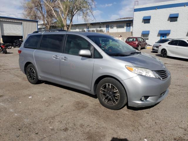 Photo 3 VIN: 5TDYK3DC6FS597275 - TOYOTA SIENNA XLE 