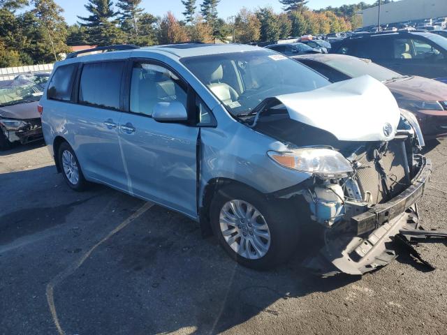 Photo 3 VIN: 5TDYK3DC6FS613491 - TOYOTA SIENNA XLE 