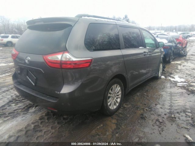 Photo 3 VIN: 5TDYK3DC6FS623843 - TOYOTA SIENNA 