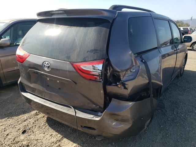 Photo 3 VIN: 5TDYK3DC6FS643140 - TOYOTA SIENNA XLE 