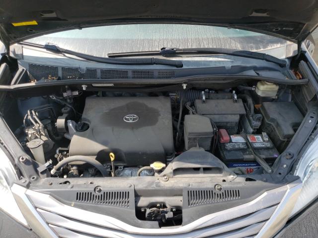 Photo 6 VIN: 5TDYK3DC6FS650606 - TOYOTA SIENNA XLE 