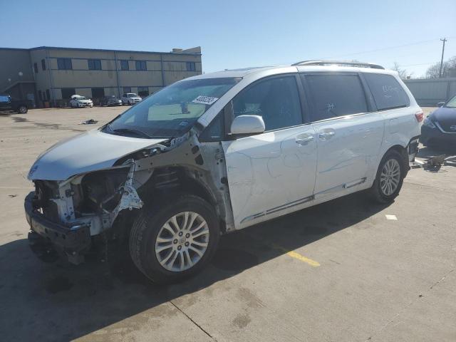 Photo 0 VIN: 5TDYK3DC6FS681192 - TOYOTA SIENNA XLE 