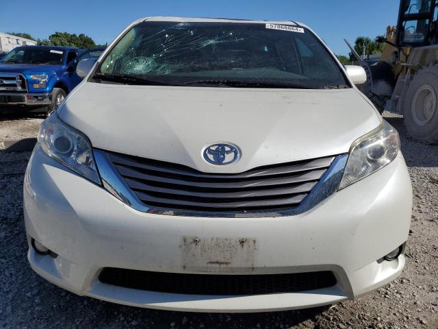 Photo 4 VIN: 5TDYK3DC6GS720199 - TOYOTA SIENNA XLE 