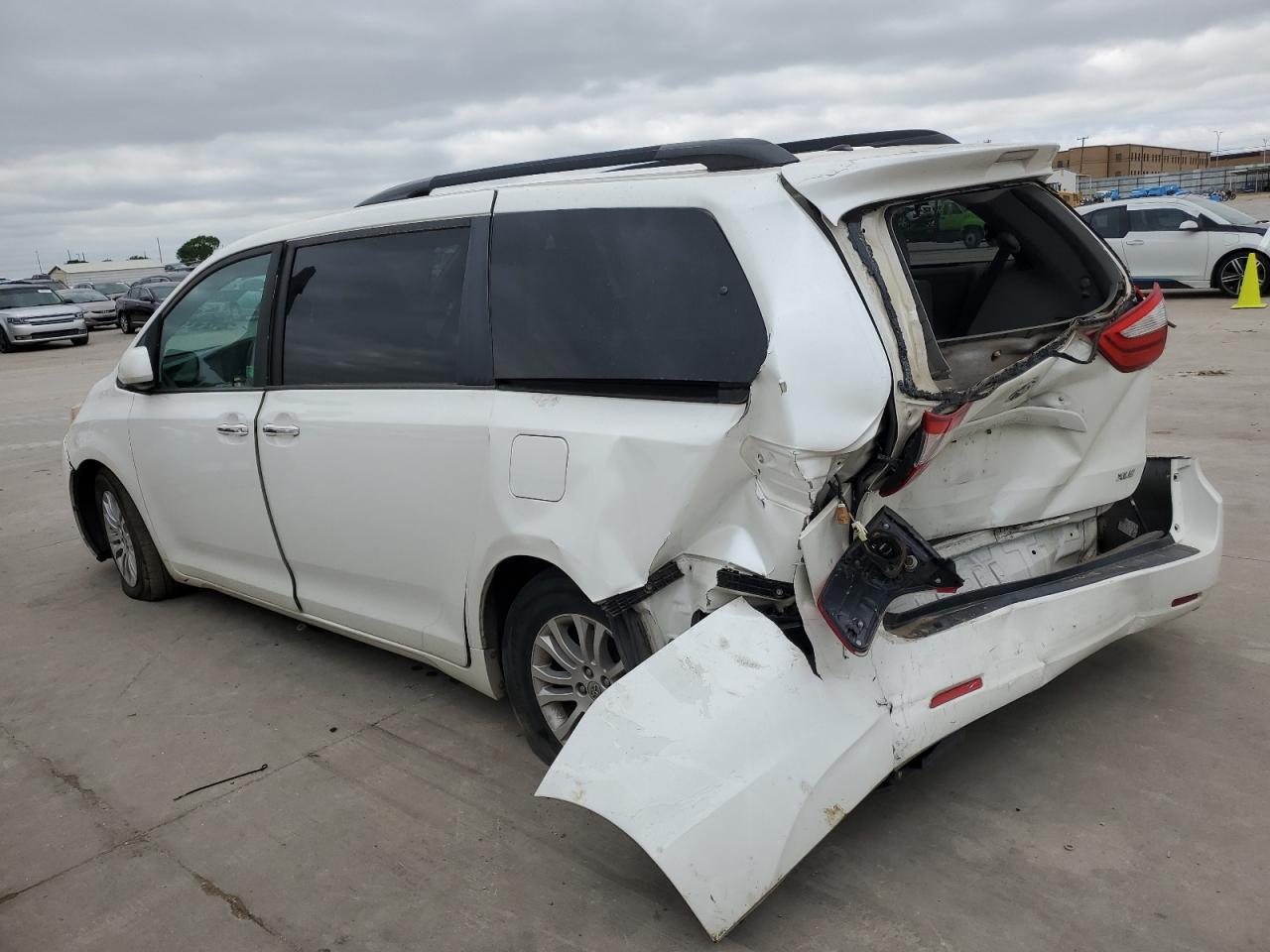 Photo 1 VIN: 5TDYK3DC6GS721370 - TOYOTA SIENNA 