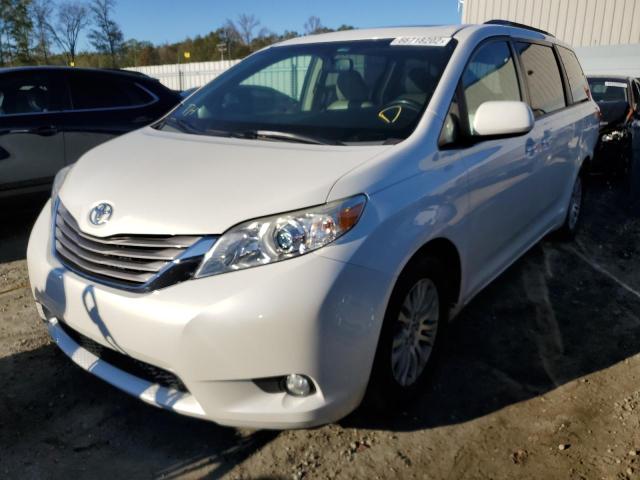 Photo 1 VIN: 5TDYK3DC6GS723748 - TOYOTA SIENNA XLE 