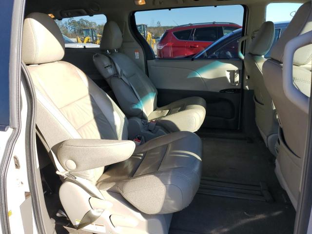 Photo 5 VIN: 5TDYK3DC6GS723748 - TOYOTA SIENNA XLE 