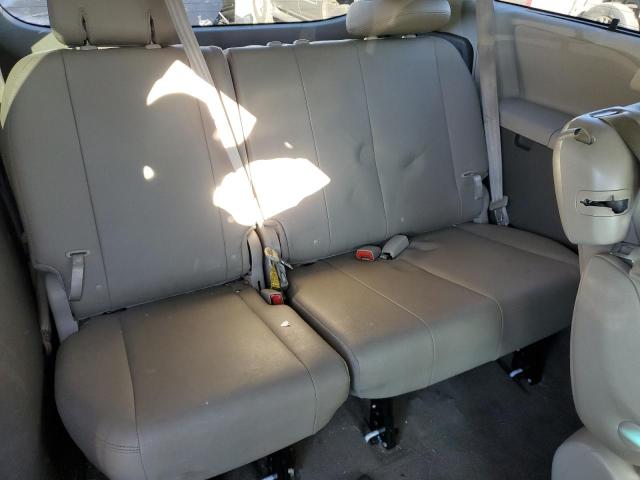 Photo 8 VIN: 5TDYK3DC6GS723748 - TOYOTA SIENNA XLE 