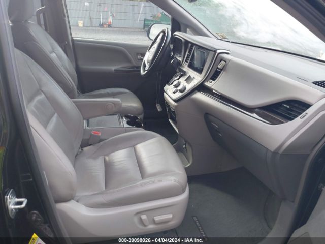 Photo 4 VIN: 5TDYK3DC6GS730067 - TOYOTA SIENNA 