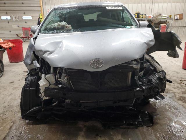 Photo 4 VIN: 5TDYK3DC6GS733096 - TOYOTA SIENNA XLE 