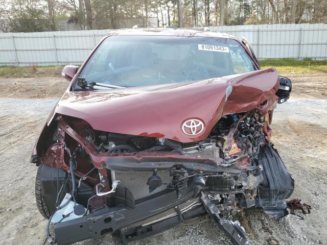 Photo 4 VIN: 5TDYK3DC6GS733440 - TOYOTA SIENNA XLE 