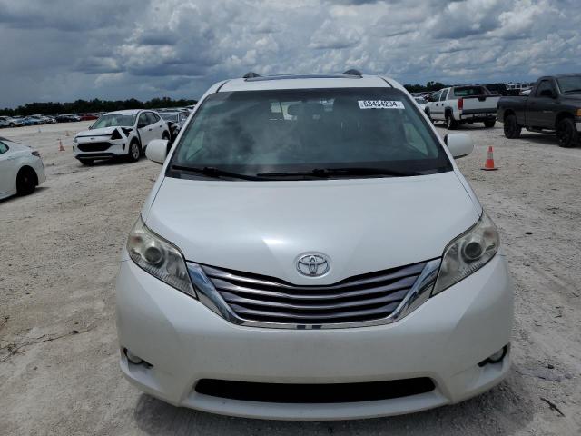 Photo 4 VIN: 5TDYK3DC6GS741814 - TOYOTA SIENNA XLE 