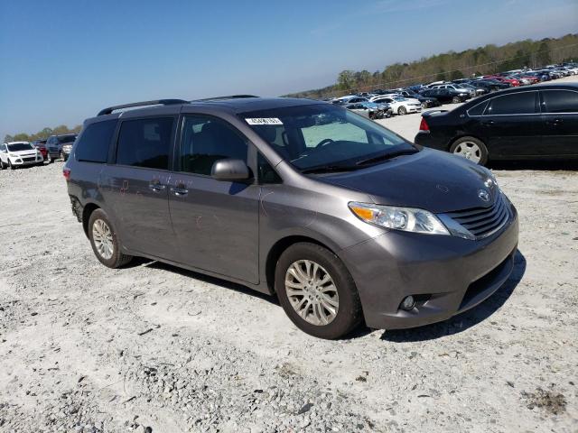 Photo 3 VIN: 5TDYK3DC6GS758063 - TOYOTA SIENNA XLE 