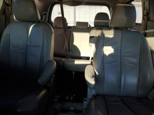 Photo 9 VIN: 5TDYK3DC7BS001777 - TOYOTA SIENNA XLE 