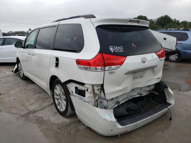 Photo 2 VIN: 5TDYK3DC7BS007868 - TOYOTA SIENNA XLE 