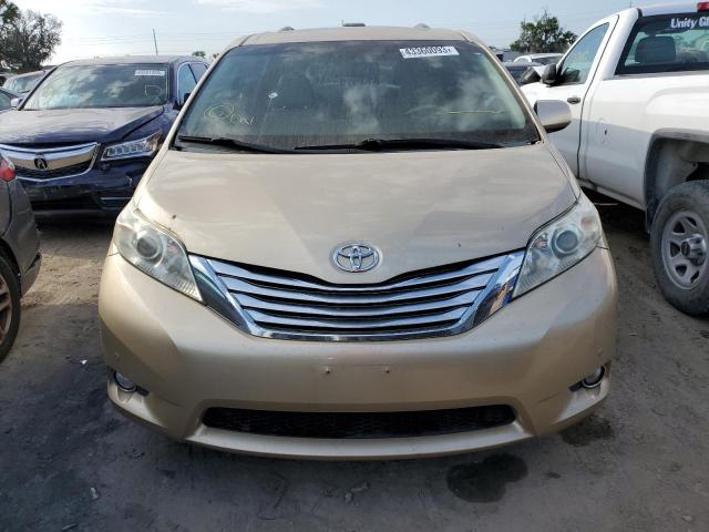 Photo 4 VIN: 5TDYK3DC7BS008230 - TOYOTA SIENNA XLE 