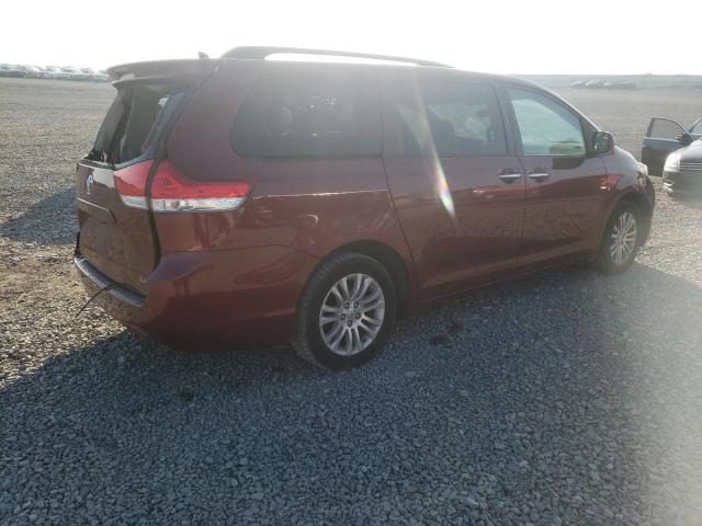 Photo 3 VIN: 5TDYK3DC7BS013038 - TOYOTA SIENNA XLE 