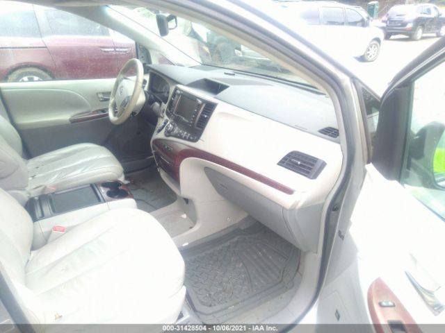 Photo 4 VIN: 5TDYK3DC7BS017865 - TOYOTA SIENNA 